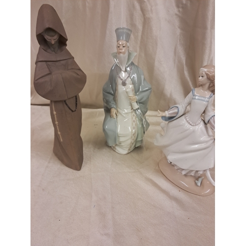 697 - Three Lladro Figures 