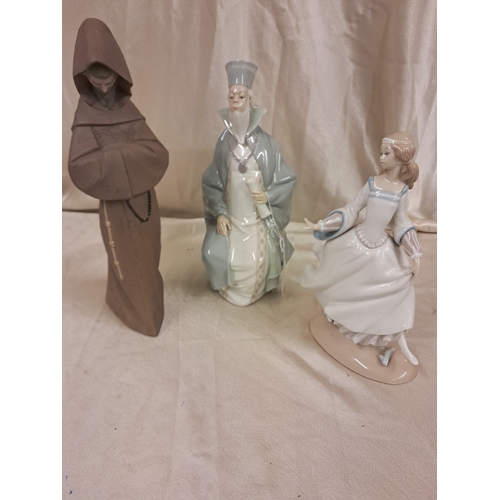 697 - Three Lladro Figures 