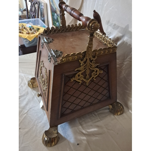 213 - Late Victorian Mahogany Brass Bound Fireside Box on 4 Brass Paw Feet with Liner and Shovel (50cm Tal... 