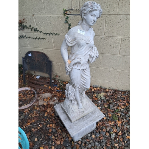 1010 - Cast Garden Statuary Figure 