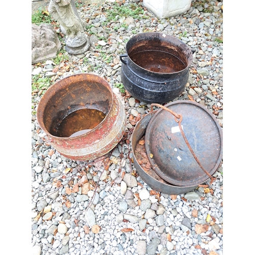 1013 - Two Victorian Skillet Pots and a Bastible Pot with Lid