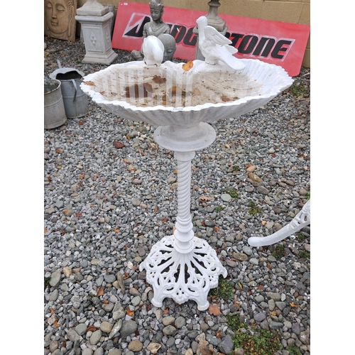 1023 - Tall Cast Iron Bird Bath (94cm Tall)