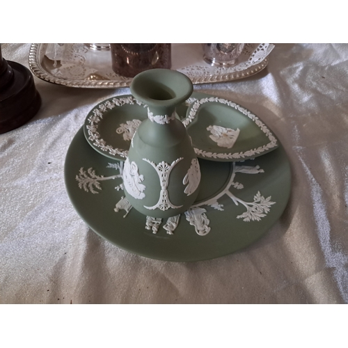 417 - 3 Piece Silver Plated Tea Set on Tray, Mahogany Mantle Clock, 4 Pieces of Green Wedgewood