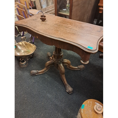 984 - Victorian Rosewood Games Table - needs polishing a good Table