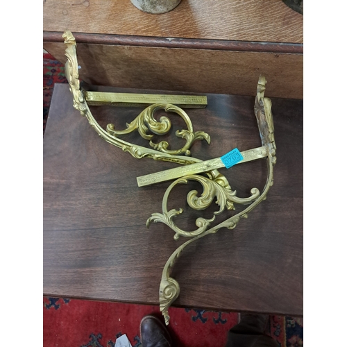 793 - Good Pair of Gilt Curtain Pole Brackets