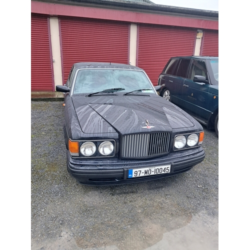 100 - 1997 Bentley Turbo R LWB in very good condition and in regular use on the Estate.   44,000 miles.  W... 