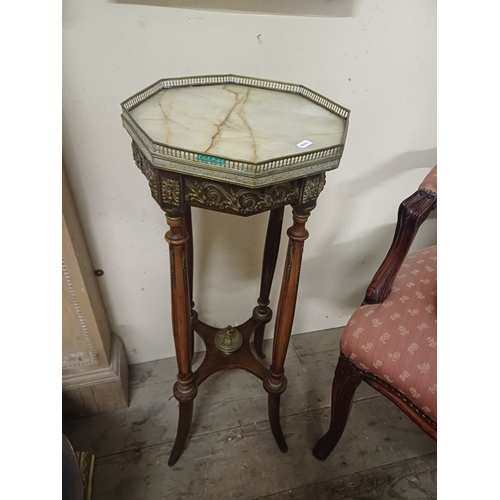 Lot 125       