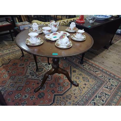 100 - 19th Century Mahogany Supper Table on turned Column with Splayed Legs
