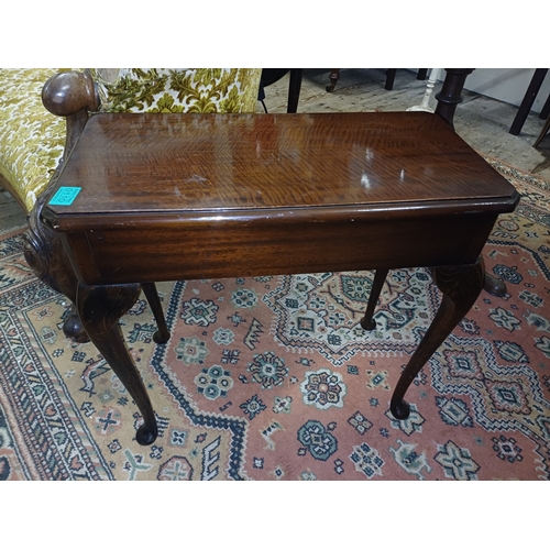 110 - Vintage Mahogany Occasional Table