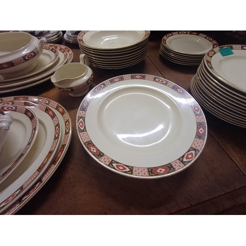 131 - Good Porcelain Dinner Service including 2 Sets of 3 Graduated Platters - Early 20th Century (40 Piec... 