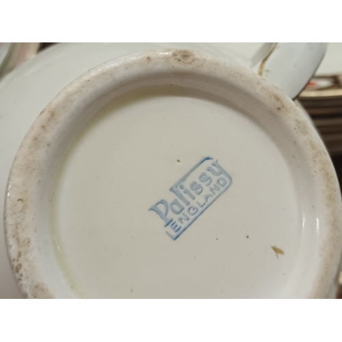 131 - Good Porcelain Dinner Service including 2 Sets of 3 Graduated Platters - Early 20th Century (40 Piec... 