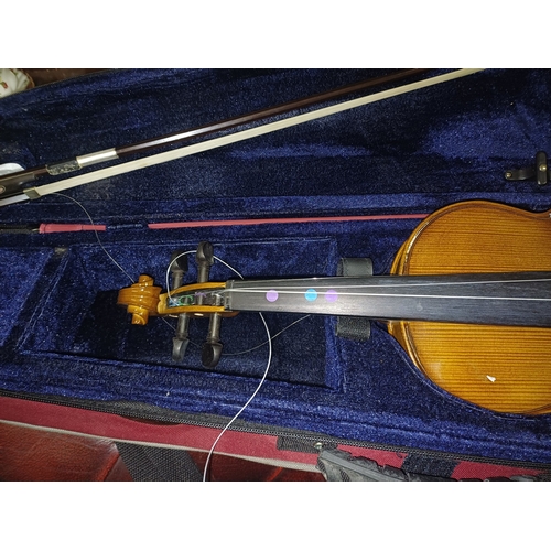 162 - Small Student Violin in case