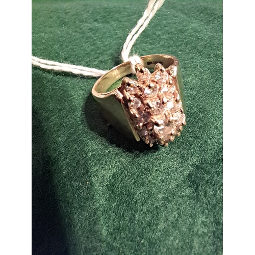 236 - 14 Carat Gold and Diamond Cluster Ring. Size P