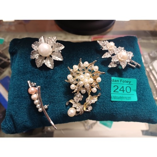 240 - 4 Brooches