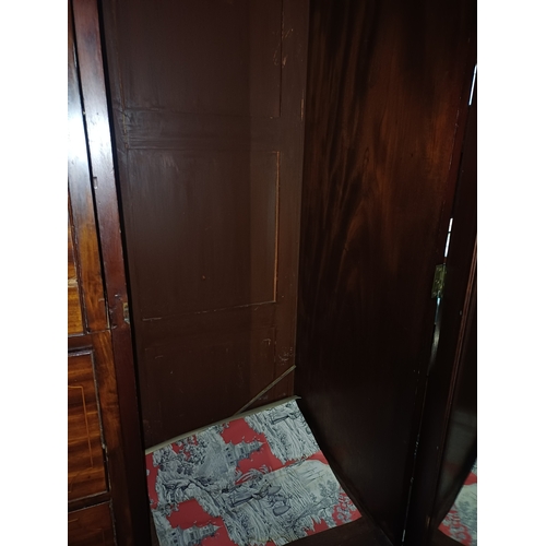 25 - Fine Early Victorian Mahogany Compactum Wardrobe with 6 Graduated Centre Drawers Flanked by 2 Full L... 