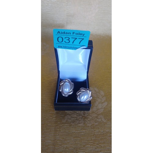 377 - Pair of Gold and Pearl Earrings (9 Carat can't see a mark)