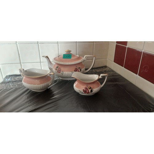 390 - 3 Piece Tea Set 