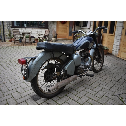 32 - A 1955 BSA C10L project, registration number LRP 46, frame number BC10LS 3440, engine number BC10L 4... 