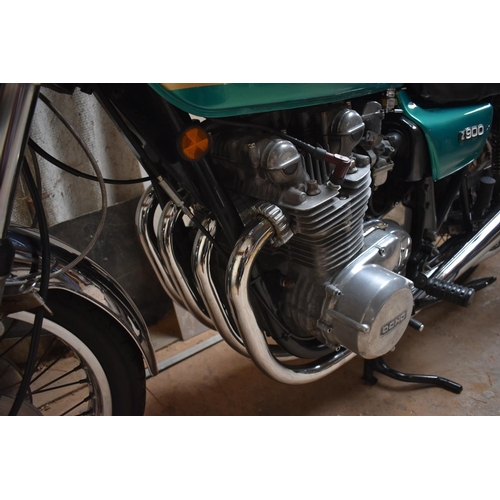 41 - A 1976 Kawasaki Z900, registration number LBP 652P, green/gold/black. The big Zs first broke cover i... 