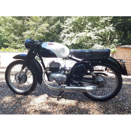 85 - A 1959 Moto Parilla 125 Super Sport, Italian registered, frame number 811859, dark green/white. This... 