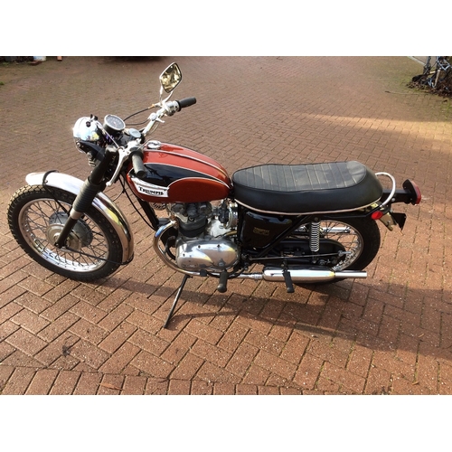 22 - EXTRA LOT:  A 1972 Triumph T100C, unregistered, bronze and black.  This well presented T100C has rec... 