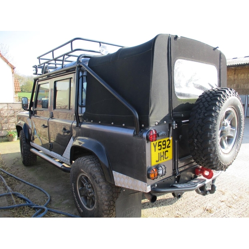 **Revised estimate** A 2001 Land Rover Defender 110 double cab Tomb ...