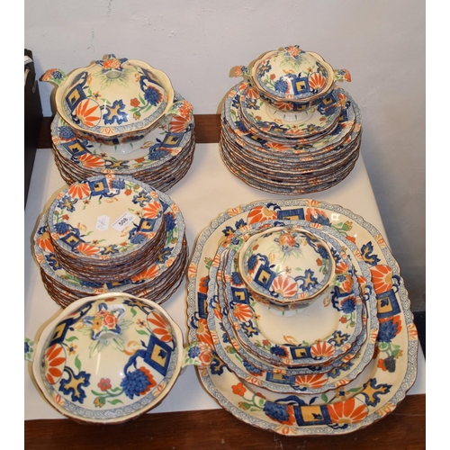 508 - A Mason's Regent pattern dinner service, including two vegetable tureens and covers (qty)