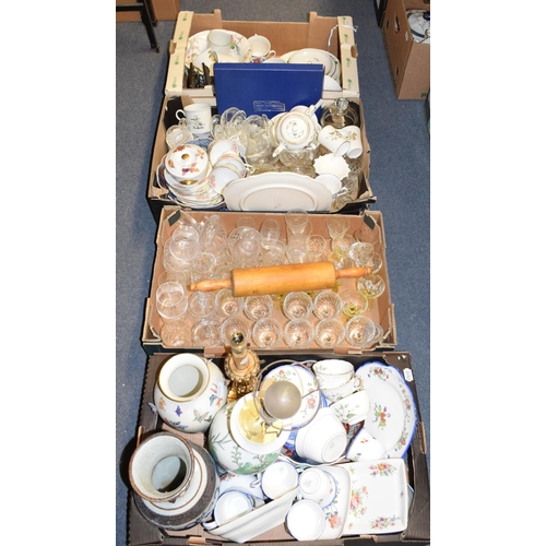 579 - Assorted ceramics, glass and items (4 boxes)