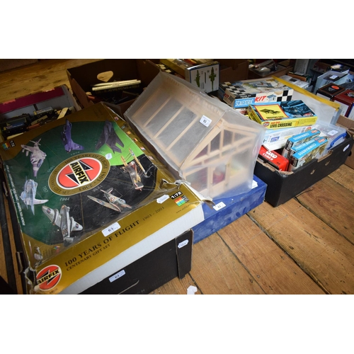 63 - Assorted construction kits, including Airfix, and other items (qty)