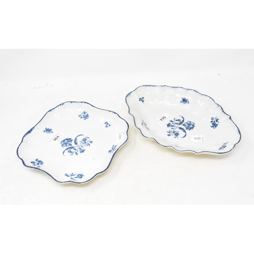 564 - An 18th century Worcester porcelain Gilly flower pattern dish, of shaped oval form, 27 cm wide, and ... 