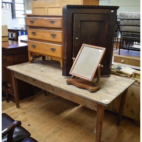 1139 - A pine dining table, 181 cm wide, a small chest of drawers, a corner cupboard and a mirror (4)