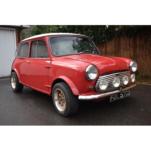 A 1966 Morris Mini 1000, Registration FDL 572D, chassis A 1966 Morris Mini 1000, Registration FDL 572D, chassis