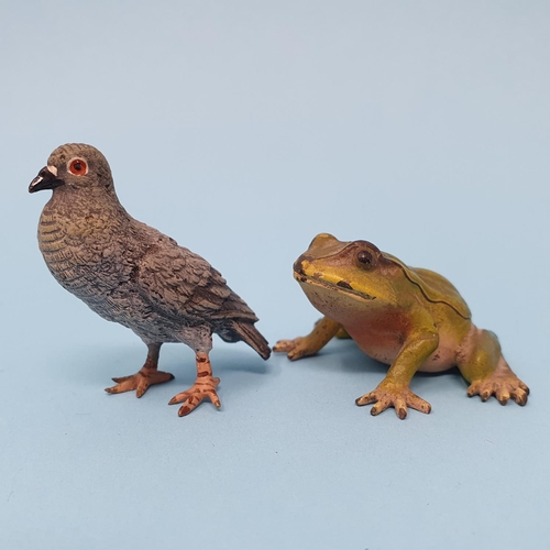 293 - A cold painted bronze pigeon, 4 cm high, and a cold painted frog, 3 cm