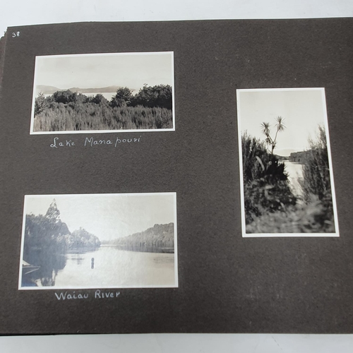 322 - A photograph and scrap album, Australia-New Zealand, January-April 1927