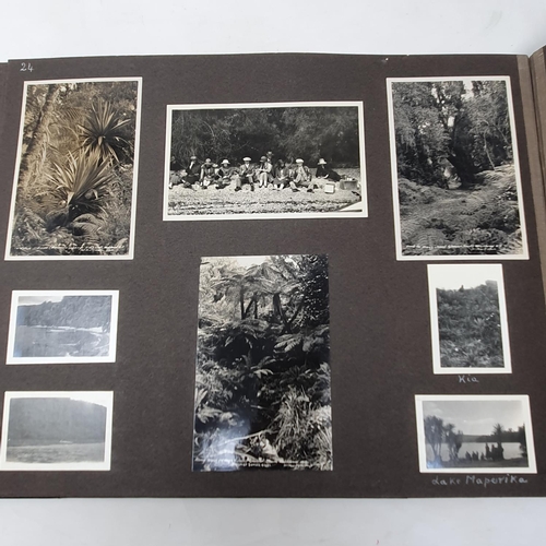 322 - A photograph and scrap album, Australia-New Zealand, January-April 1927