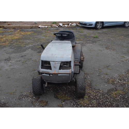 2 - A Lawnflite MTD model 684 158 hp 38 inch cut ride on lawn mower, not used for many years, spares or ... 