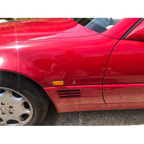 54 - A 1995 Mercedes-Benz 280SL
Registration number M642 TMG
V5C
MOT expires February 2021
Red with a cha... 
