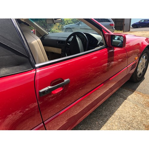 54 - A 1995 Mercedes-Benz 280SL
Registration number M642 TMG
V5C
MOT expires February 2021
Red with a cha... 