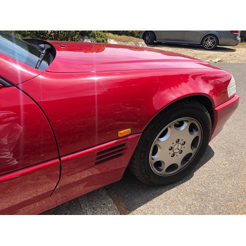 54 - A 1995 Mercedes-Benz 280SL
Registration number M642 TMG
V5C
MOT expires February 2021
Red with a cha... 