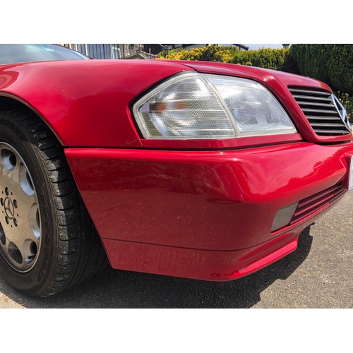 54 - A 1995 Mercedes-Benz 280SL
Registration number M642 TMG
V5C
MOT expires February 2021
Red with a cha... 