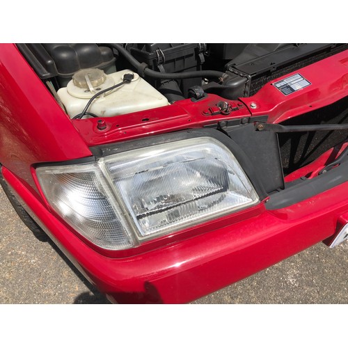 54 - A 1995 Mercedes-Benz 280SL
Registration number M642 TMG
V5C
MOT expires February 2021
Red with a cha... 