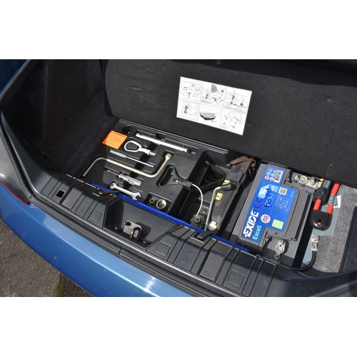 59 - A 1999 BMW Z3 Roadster 2.8
Registration number T239 VVX
Chassis number WBADM32000LE92600
Engine numb... 
