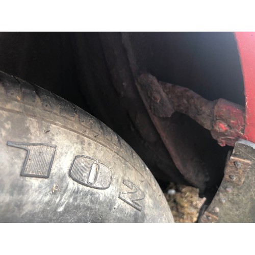 60 - A 1979 Ford Capri 1.6 GL 
Registration number AEU 475V
MOT expired in June 2019
Red with a red inter... 