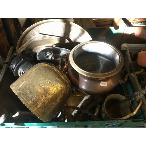 694 - A Victorian copper samovar, and other metalwares (box)