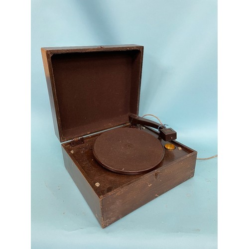 32 - A 1960's Teppaz tourist portable record player, and seven other record players (8)