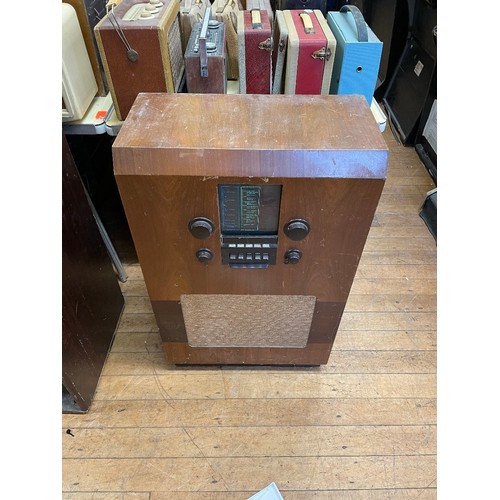 78 - A Bush radio and nine others (10)