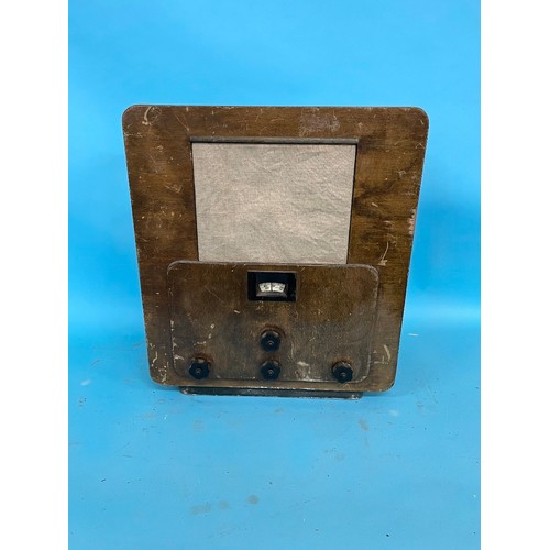 78 - A Bush radio and nine others (10)