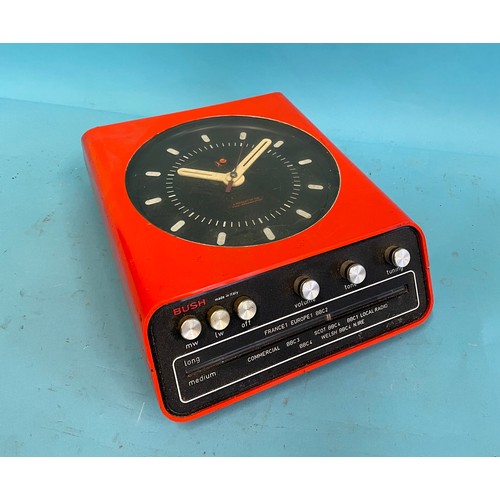 53 - A Bush 538A clock radio, made in Italy by the Rank Organization