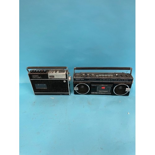62 - A Roberts R606-NB portable radio, various other portable radios and other items (qty)