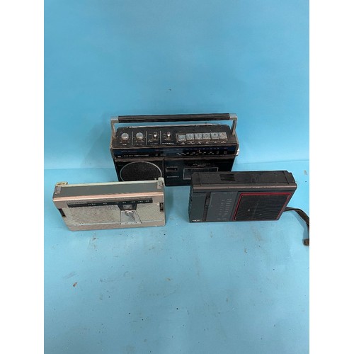 62 - A Roberts R606-NB portable radio, various other portable radios and other items (qty)